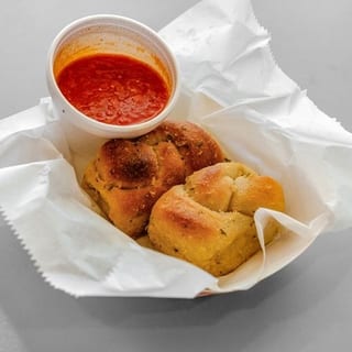 2 Pc Garlic Knots